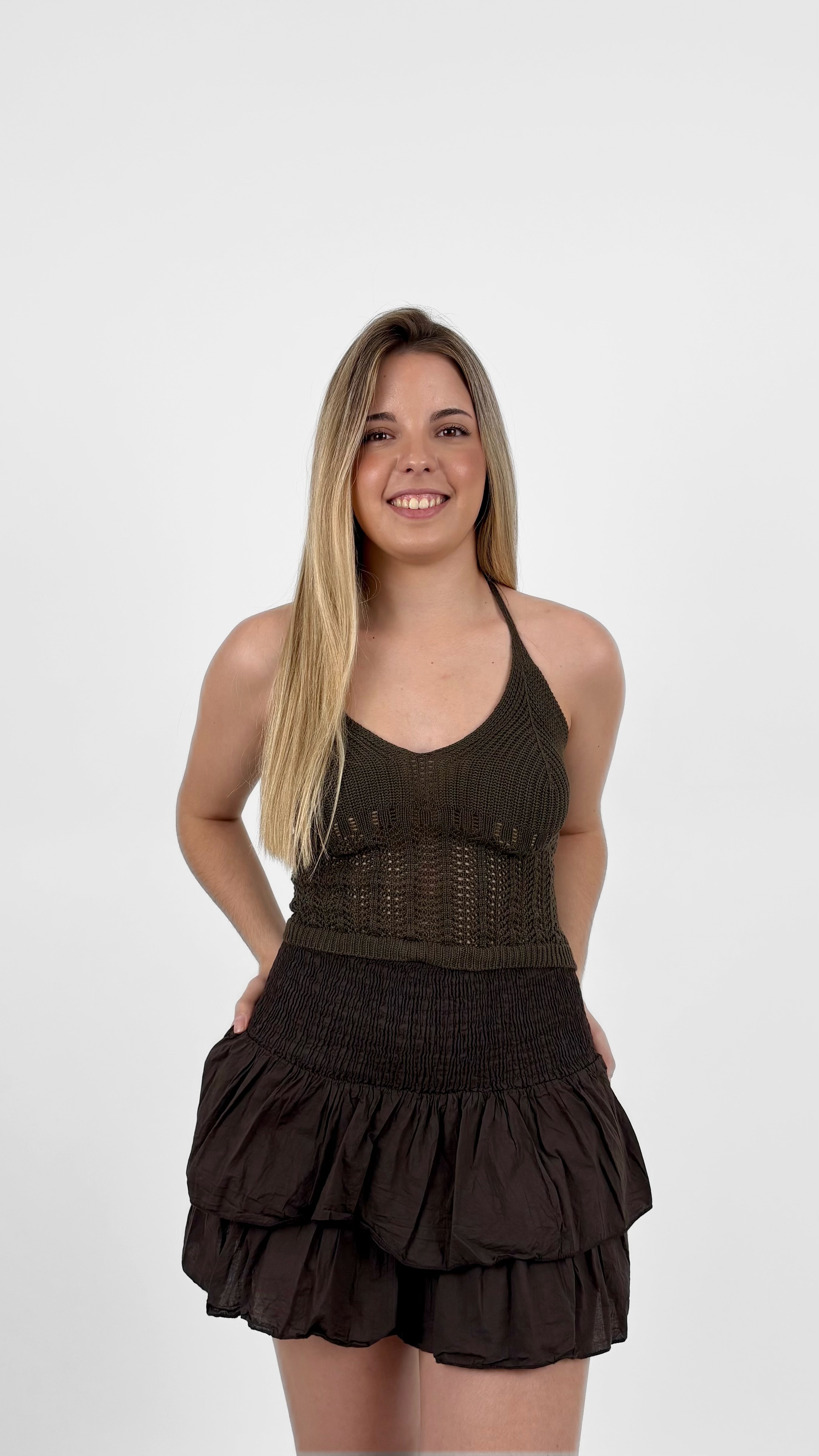 Minifalda pantalón volantes marrón