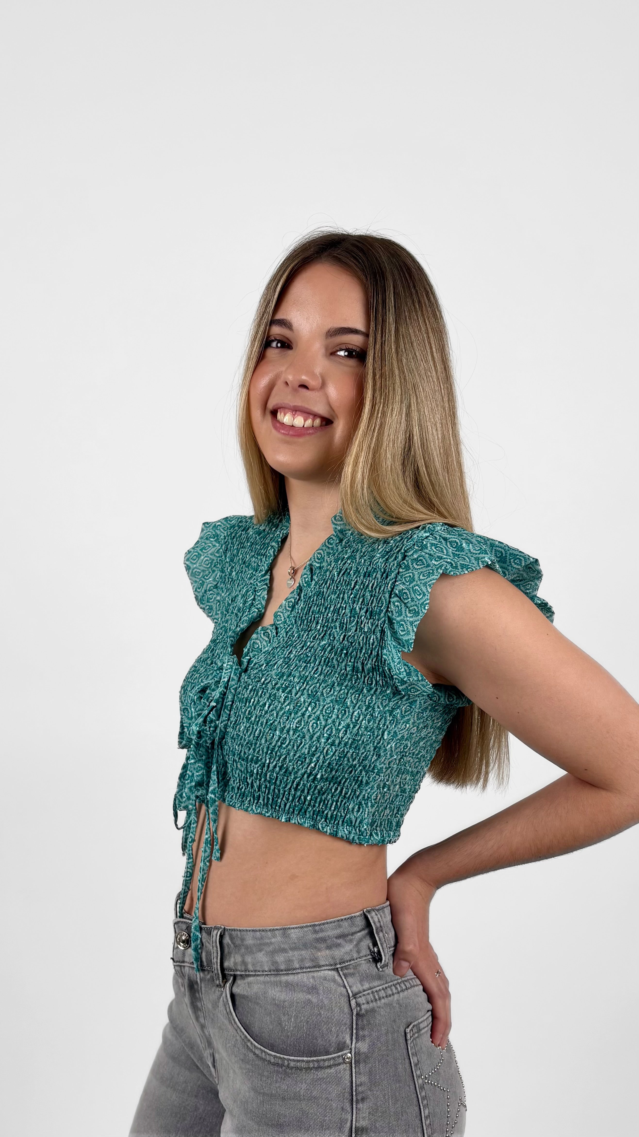Top fruncido volantes azul turquesa